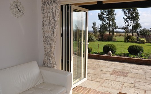 Aluminium bi-fold doors Leighton Buzzard